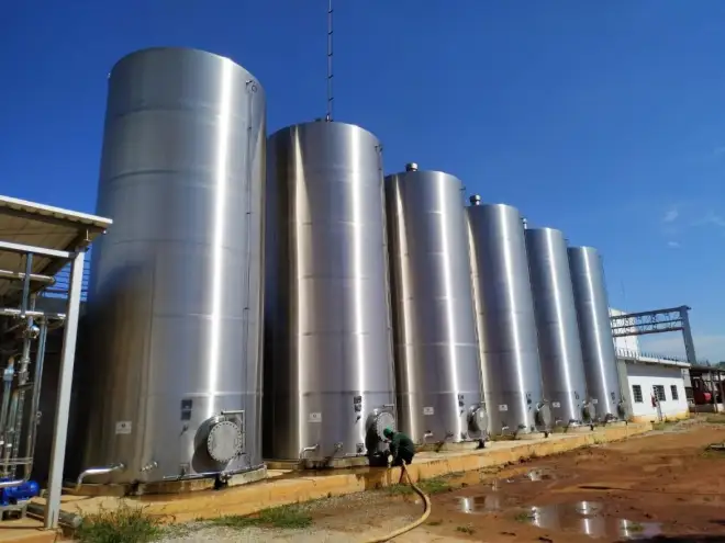 Reservatórios industriais